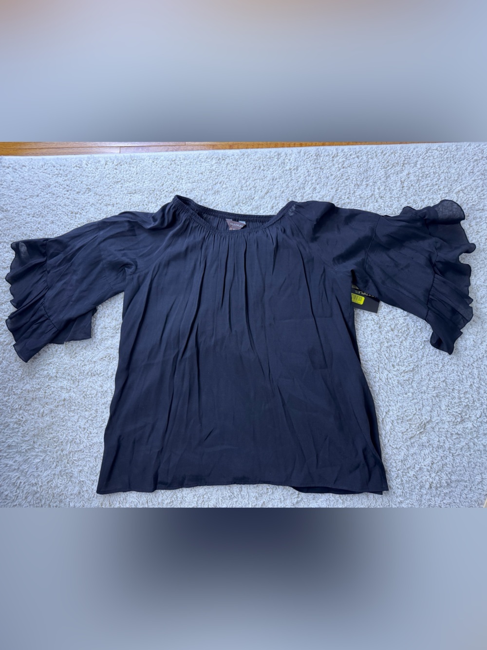 Women’s Black Ruffle Sleeve Blouse Petite Large